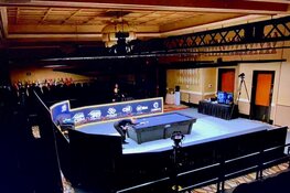 Sam van Etten struikelt over Vietnamees Bao