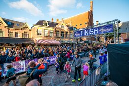 Alkmaar swingt tijdens 9e editie Alkmaar City Run by night