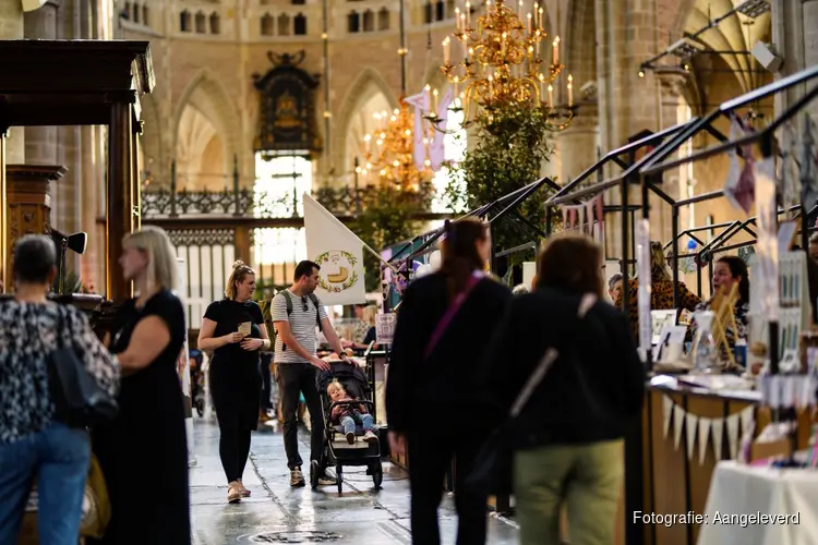 Tweede editie baby- en zwangerschapsevent 'Kleine Wonderen' in Grote Kerk