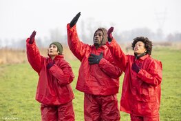 Uitverkochte jubileumeditie van theaterfestival winterkaravaan in Noordeinde
