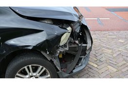 Kopstaart botsing in Oterleek- veel schade