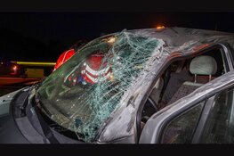 Auto slaat over de kop bij eenzijdig ongeval op N243