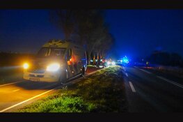 Auto slaat over de kop bij eenzijdig ongeval op N243