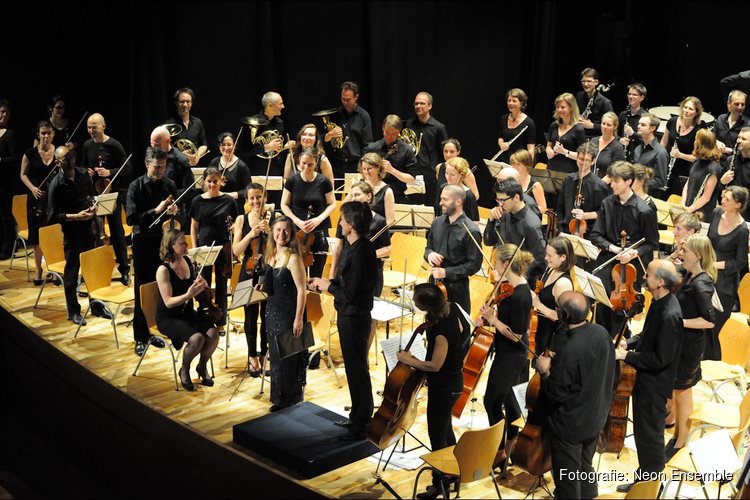 Symfonie orkest speelt Sibelius in Grote Kerk De Rijp