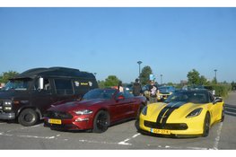 Night Cruise Heerhugowaard: Gelijkgestemden treffen elkaar bij car-meeting Strand van Luna