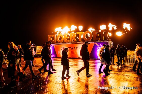 Fjoertoer Egmond trekt opnieuw duizenden wandelaars: eerste 10.000 inschrijvingen binnen