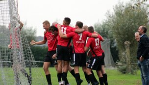 De Rijp de sterkste in burenstrijd met Sporting S