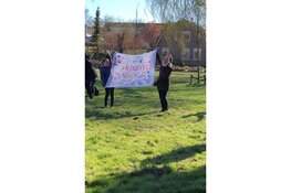 Bewoners Hugo-Waard blij verrast door optredens