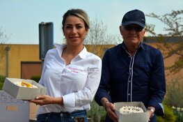 Gelateria Elisa doneert 20 ijstaarten aan bewoners en personeel Zuyder Waert