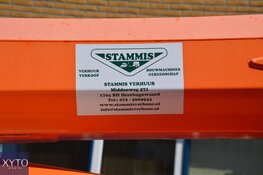 Voormalig profwielrenner Steven Rooks bezoekt moeder met hoogwerker