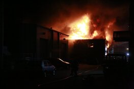Opnieuw grote brand in Alkmaar, nu op bedrijventerrein Beverkoog
