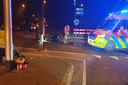 Ongeval in Noordbeemster, motorrijder zwaargewond