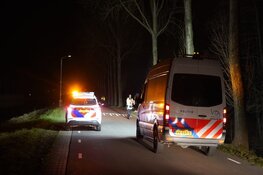 Fietser zwaargewond na aanrijding in Zuidschermer